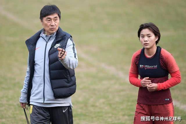 曼联以7000万签下巴莱巴 周六体检等待签证